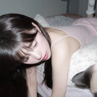 qq头像真实女生图片