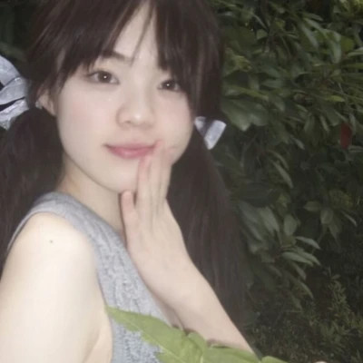 qq头像真实女生图片