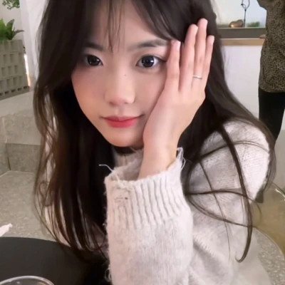 真人正脸照片女头