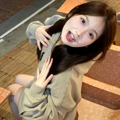 真人正脸照片女头