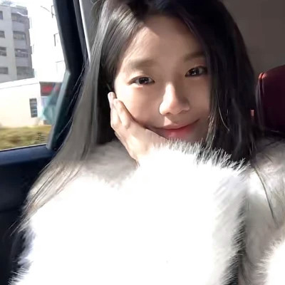真人正脸照片女头