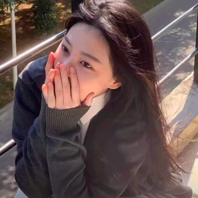 真人正脸照片女头