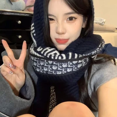 真人正脸照片女头