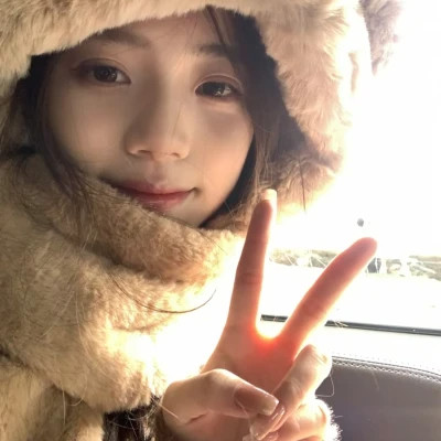 真人头像女正脸