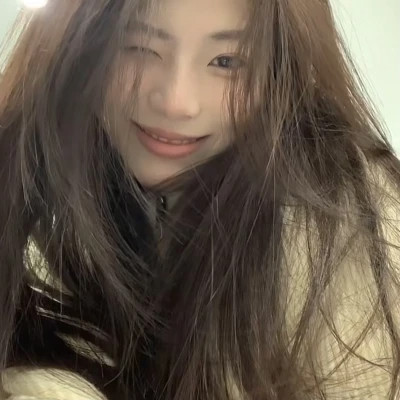 真人头像女正脸