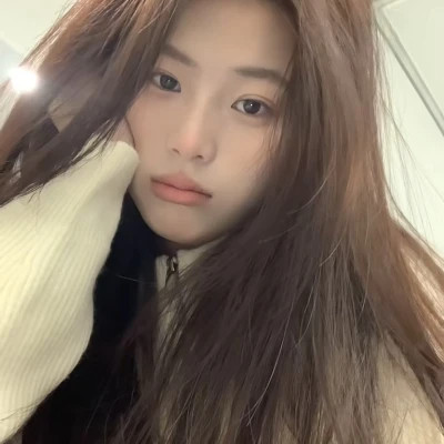 真人头像女正脸