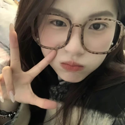 真人头像女正脸