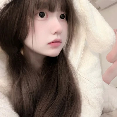 女生正脸头像清晰