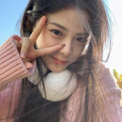 女生正脸头像清晰
