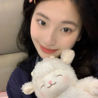 真人正脸女头像图片