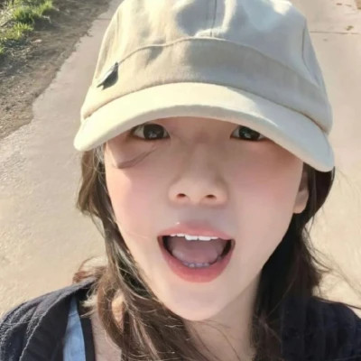 真人正脸女头像图片