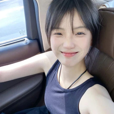 真人正脸女头像图片
