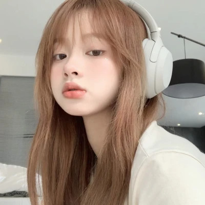 真人正脸女头像图片