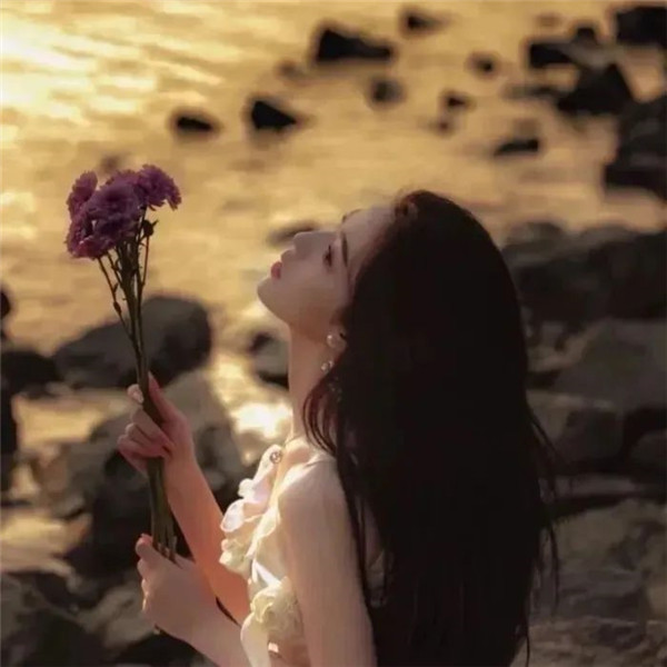 森系氛围感女生头像图片
