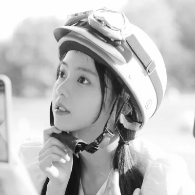 优质黑白系女生头像真人