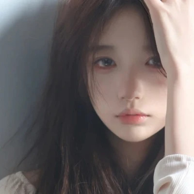 2025最火网红好看的女生头像