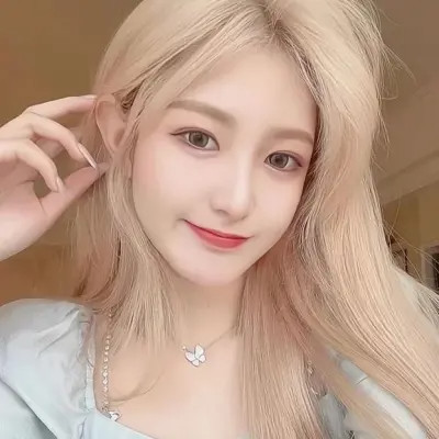 2025最火网红好看的女生头像