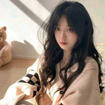 2025最火网红好看的女生头像