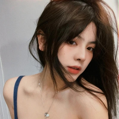 2025最火网红好看的女生头像