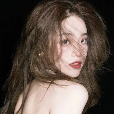 2025最火网红好看的女生头像