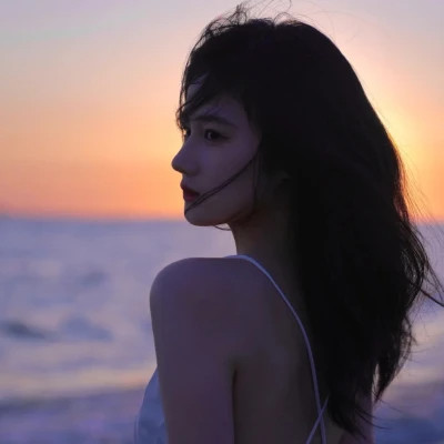 2025最火网红好看的女生头像