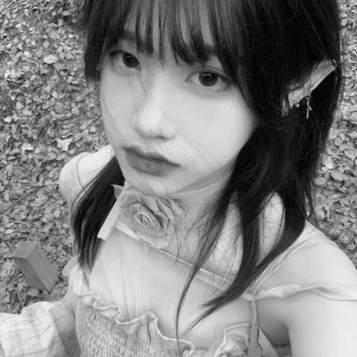 2025高清黑白美女头像