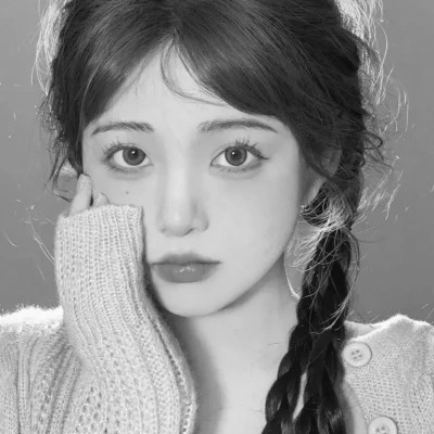2025高清黑白美女头像