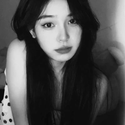 2025高清黑白美女头像
