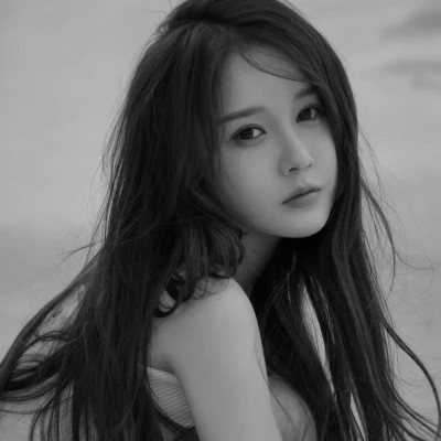 2025高清黑白美女头像