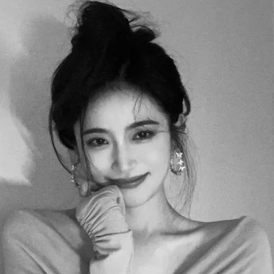 2025高清黑白美女头像