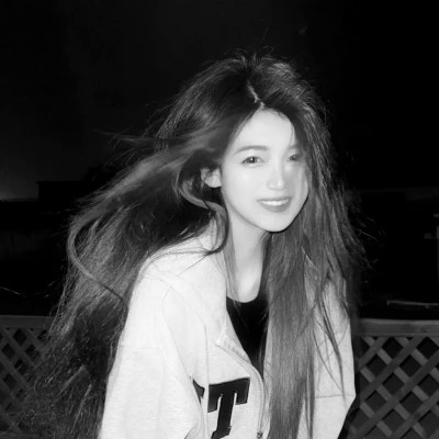 2025高清黑白美女头像
