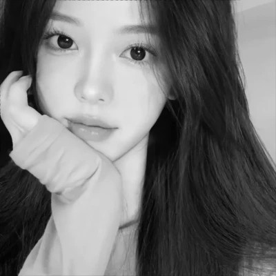 2025高清黑白美女头像
