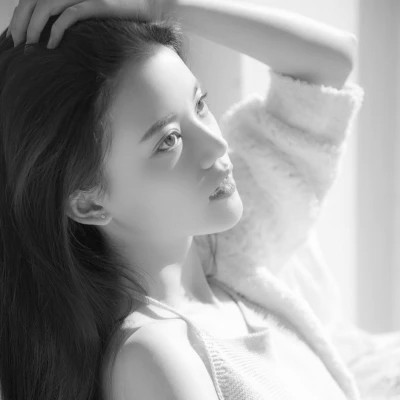 2025高清黑白美女头像