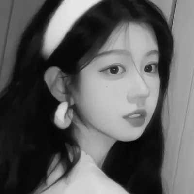 2025高清黑白美女头像
