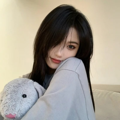 2025超级好看的漂亮女头