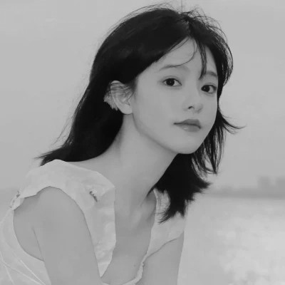唯美黑白美女头像