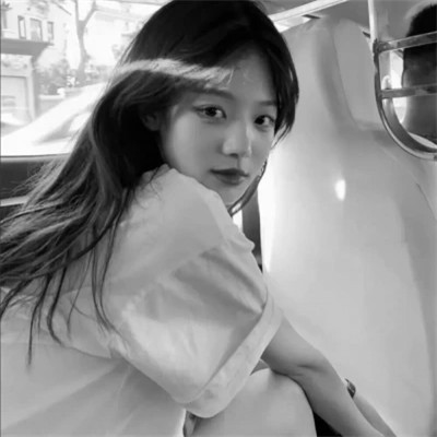 唯美黑白美女头像