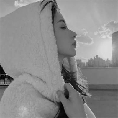 唯美黑白美女头像