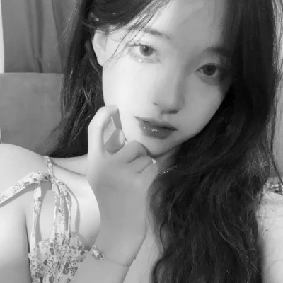 唯美黑白美女头像