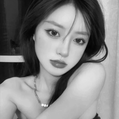 唯美黑白美女头像