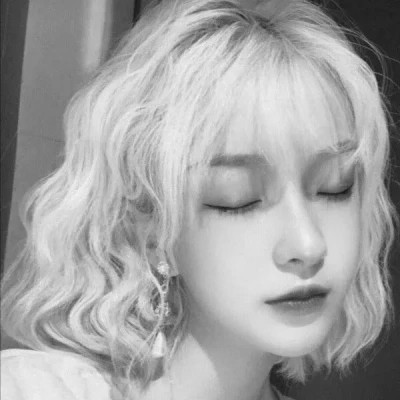 唯美黑白美女头像
