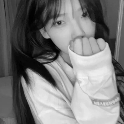 唯美黑白美女头像