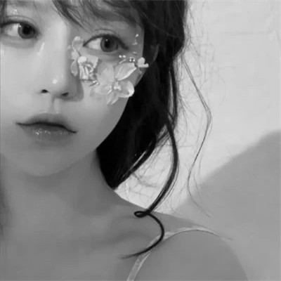 唯美黑白美女头像