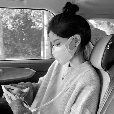 唯美黑白美女头像