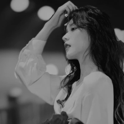 唯美黑白美女头像