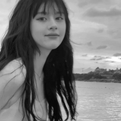 唯美黑白美女头像