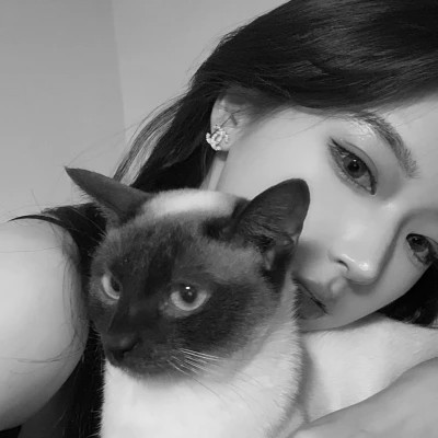 唯美黑白美女头像