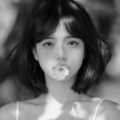 唯美黑白美女头像
