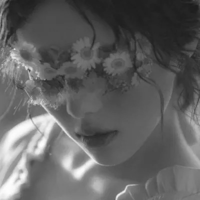 唯美黑白美女头像