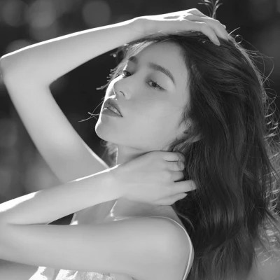 唯美黑白美女头像